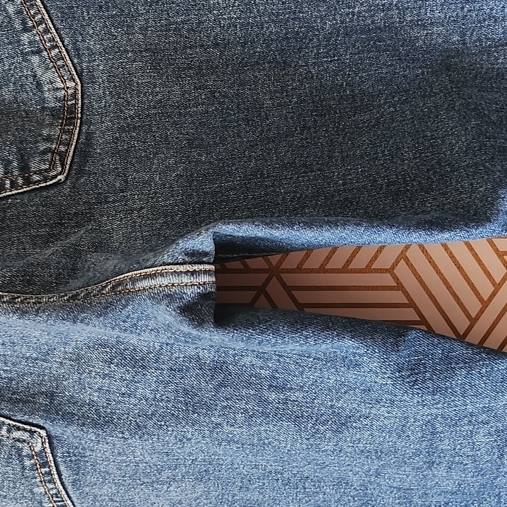 Levi's Wedgie Fit Straight Jeans - Picture 9 of 12